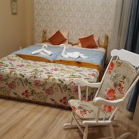 Hangulat Vendégház Apartmanok Orosháza Esterno foto