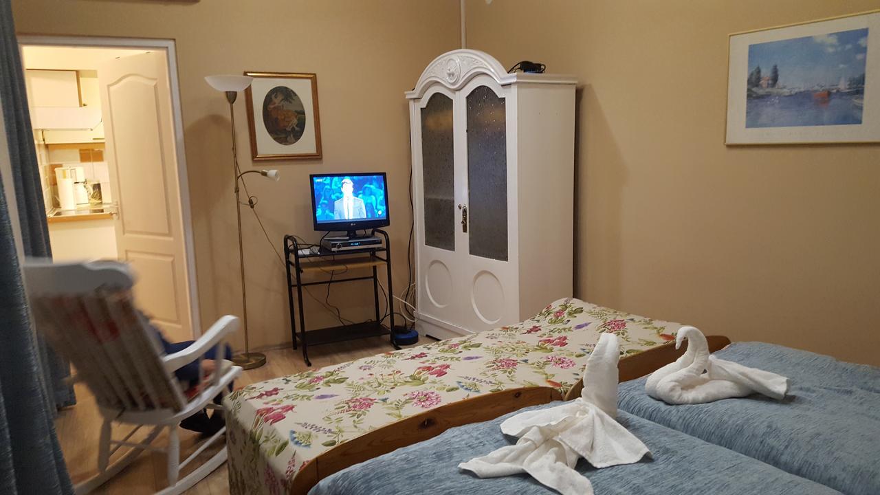 Hangulat Vendégház Apartmanok Orosháza Esterno foto