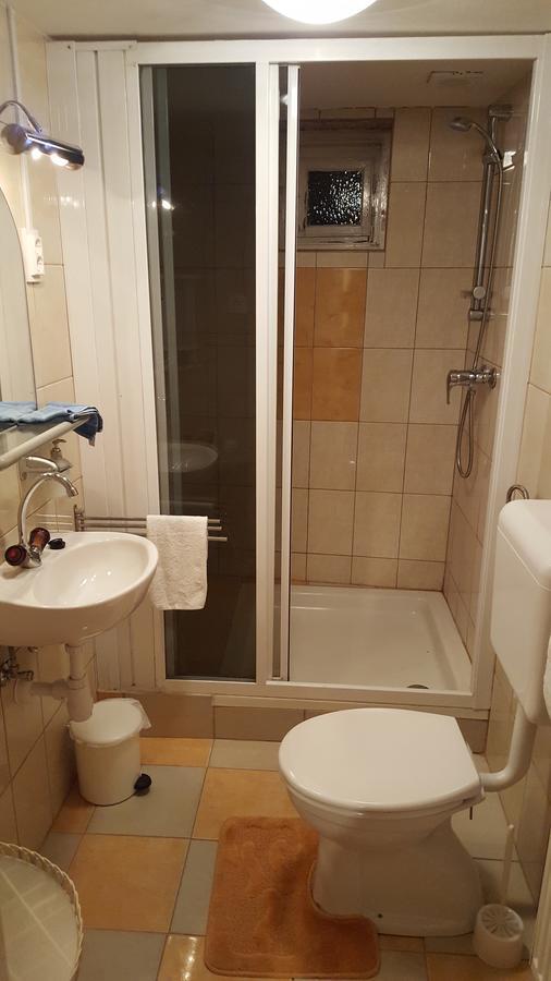 Hangulat Vendégház Apartmanok Orosháza Esterno foto