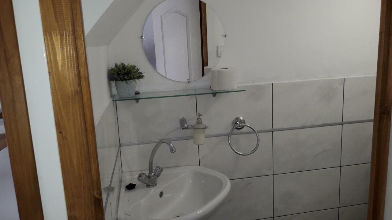 Hangulat Vendégház Apartmanok Orosháza Esterno foto