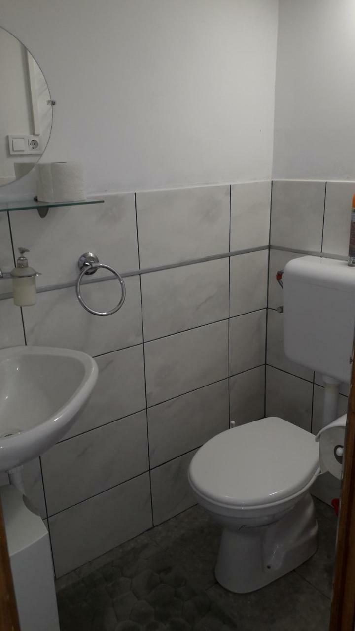 Hangulat Vendégház Apartmanok Orosháza Esterno foto